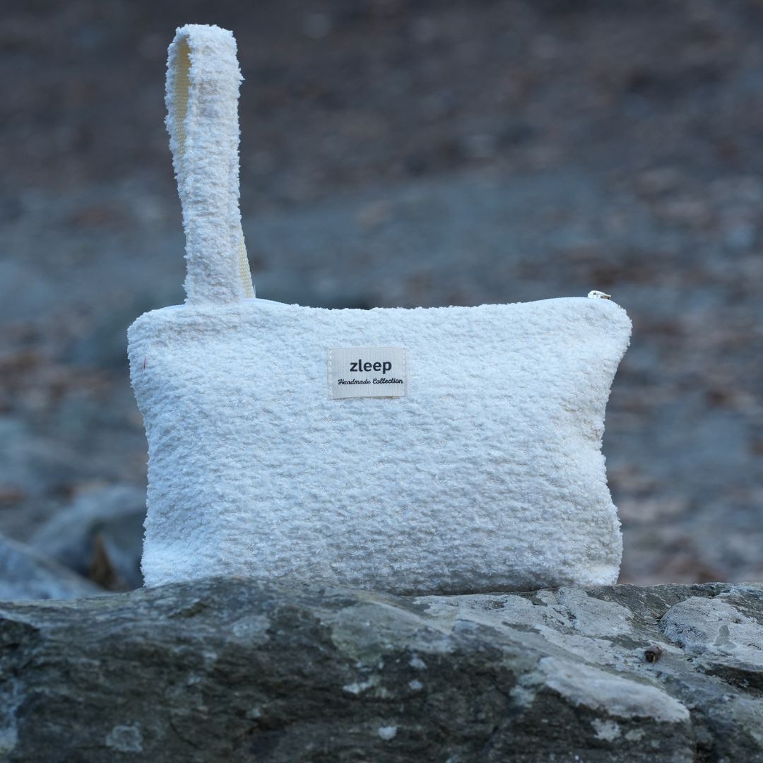 Τσαντάκι Μπουκλέ Λευκό - Image 2